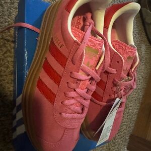 Adidas Women's Vibrant Pink and Red Athletic Shoes